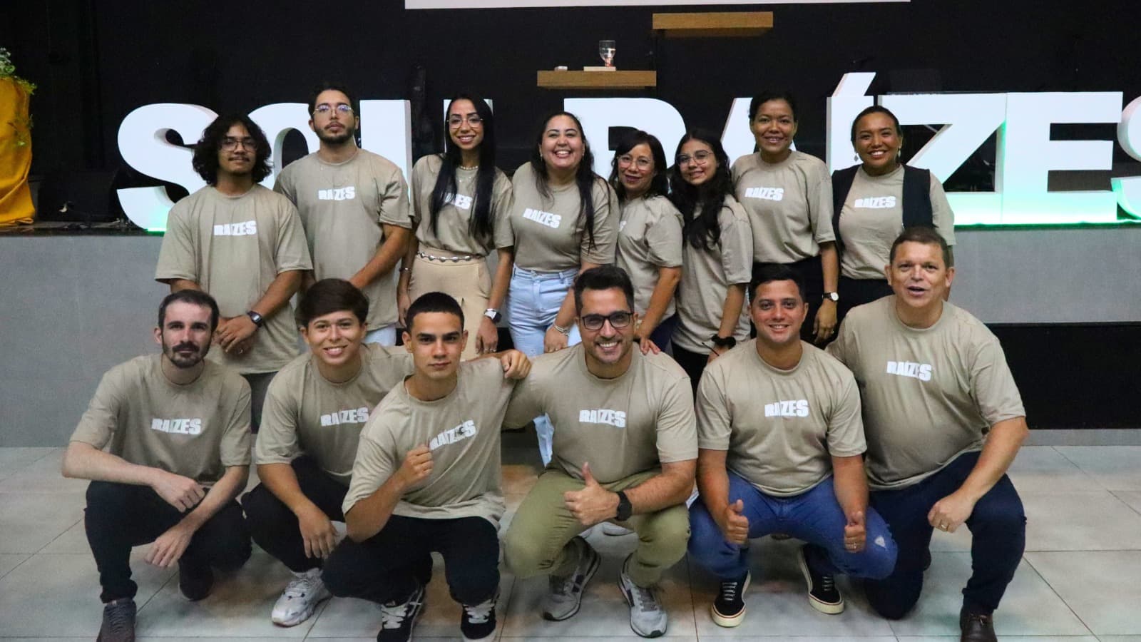 Ministério de Adoração APE